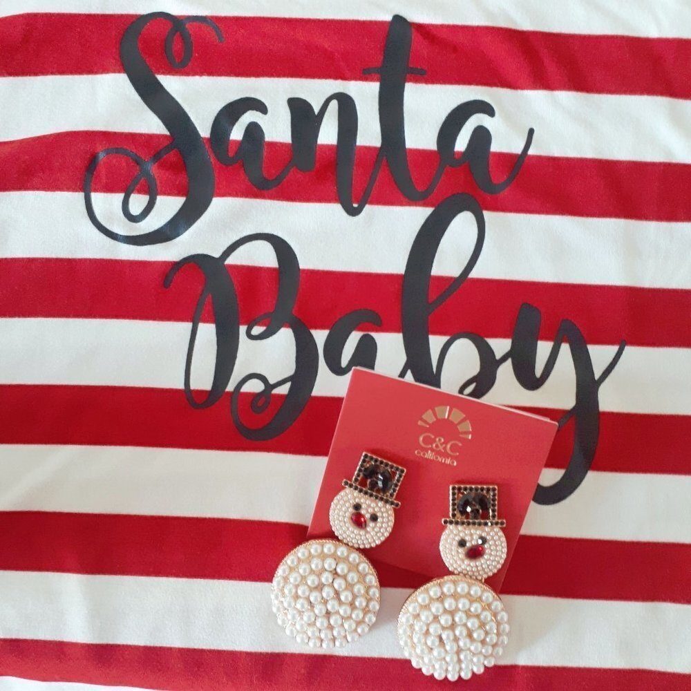 NWOT C&C black red gem & pearl snowman drop earrings